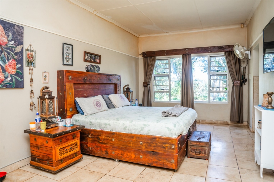 5 Bedroom Property for Sale in East London Rural Eastern Cape